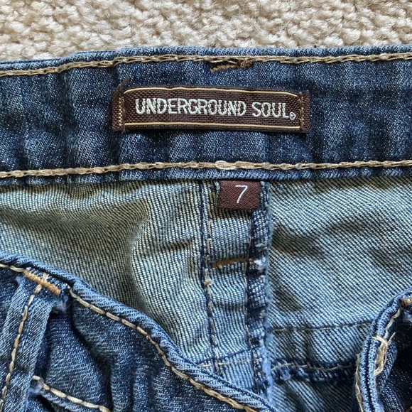 Bermuda Jean Shorts - Picture 2 of 3